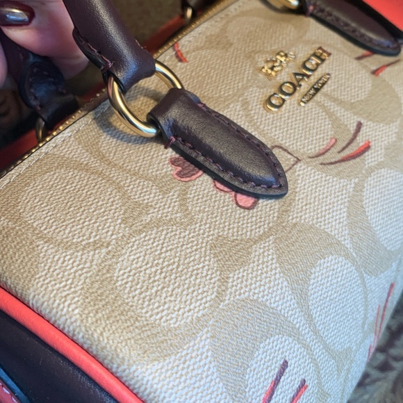 Authentic COACH sign.coated canvas/smooth leather ❤️⭐️zip top satchel/ Crosby - Picture 11 of 16